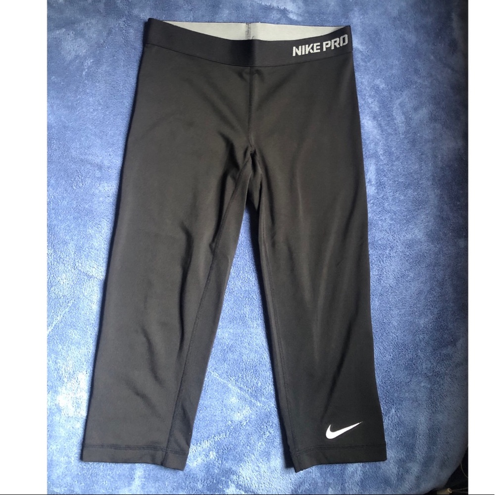 Nike Pro Capri leggings